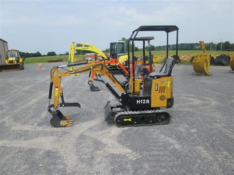 h12r mini excavator specs|1 ton 13.5 HP B&S Mini & Small Excavat.